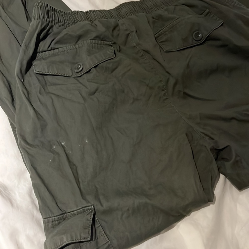 green cargo pants - Picture 4 of 4